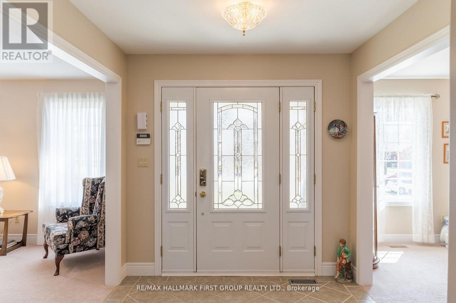4 Bluewater Avenue, Kawartha Lakes, Ontario  K9V 0K6 - Photo 3 - X13034342