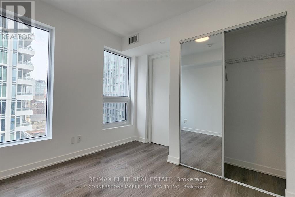 1815 - 100 Queen Street E, Toronto, Ontario  M5C 0B5 - Photo 3 - C13176432