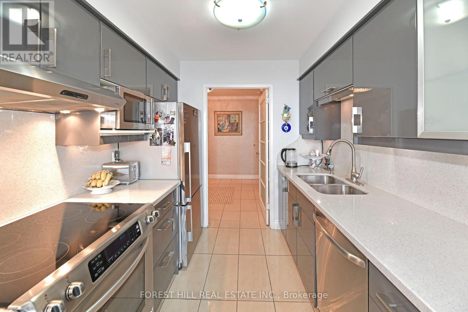 2404 - 135 Antibes Drive, Toronto, Ontario  M2R 2Z1 - Photo 5 - C13176448