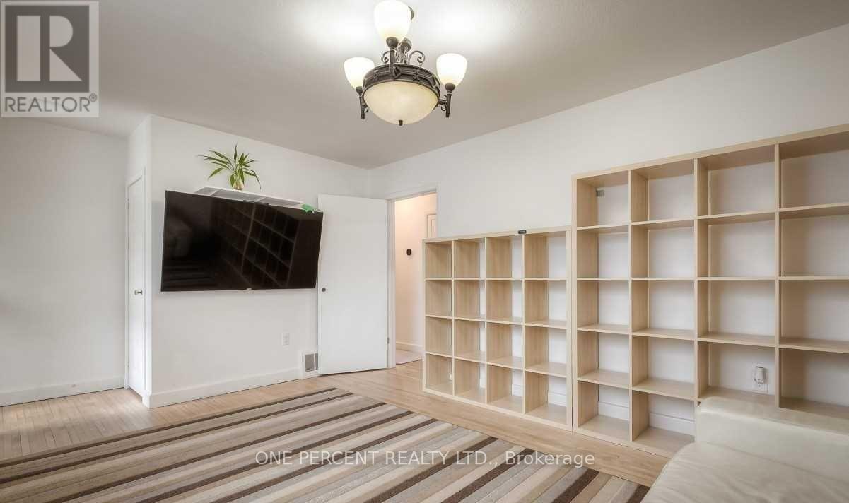 35 Lamont Avenue, Toronto, Ontario  M1S 1A8 - Photo 2 - E13176408