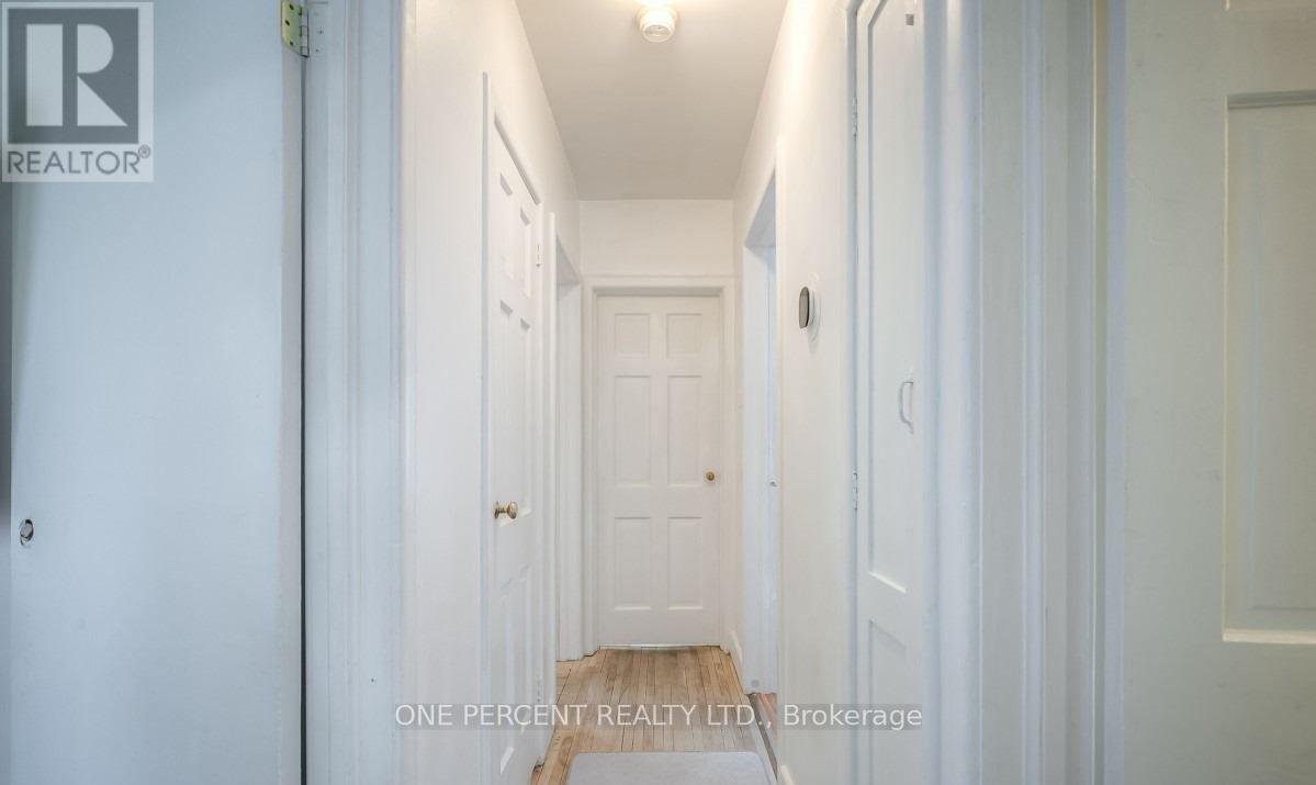 35 Lamont Avenue, Toronto, Ontario  M1S 1A8 - Photo 5 - E13176408