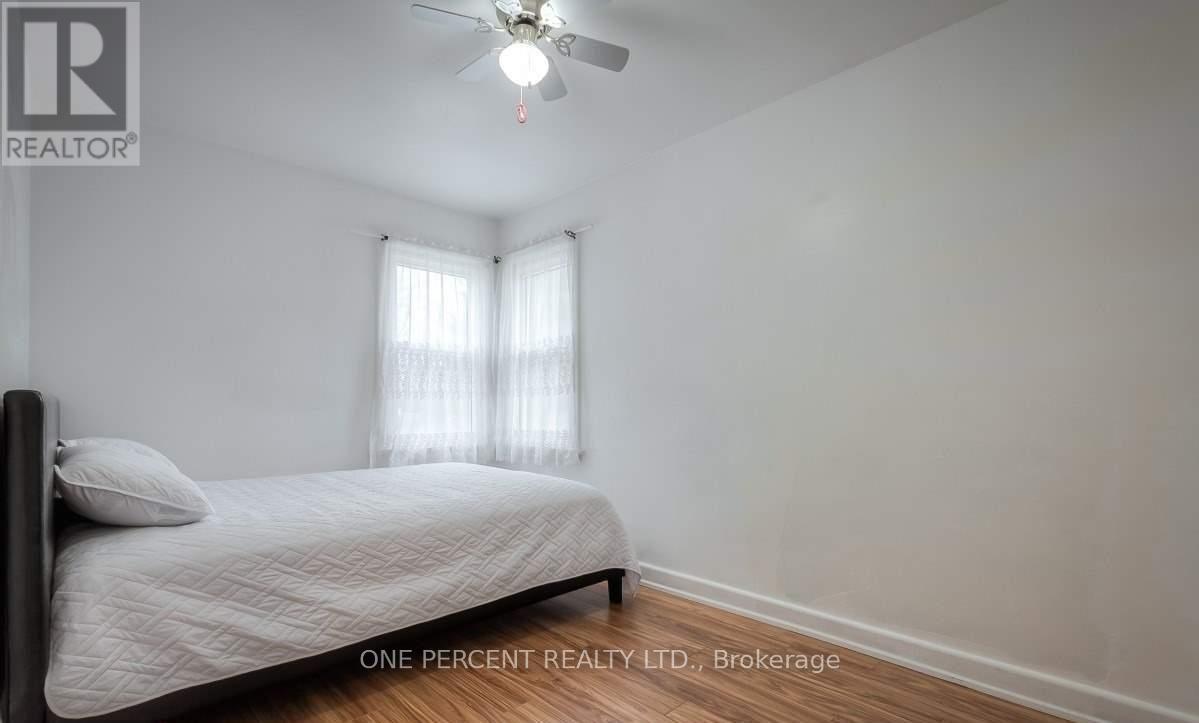 35 Lamont Avenue, Toronto, Ontario  M1S 1A8 - Photo 6 - E13176408