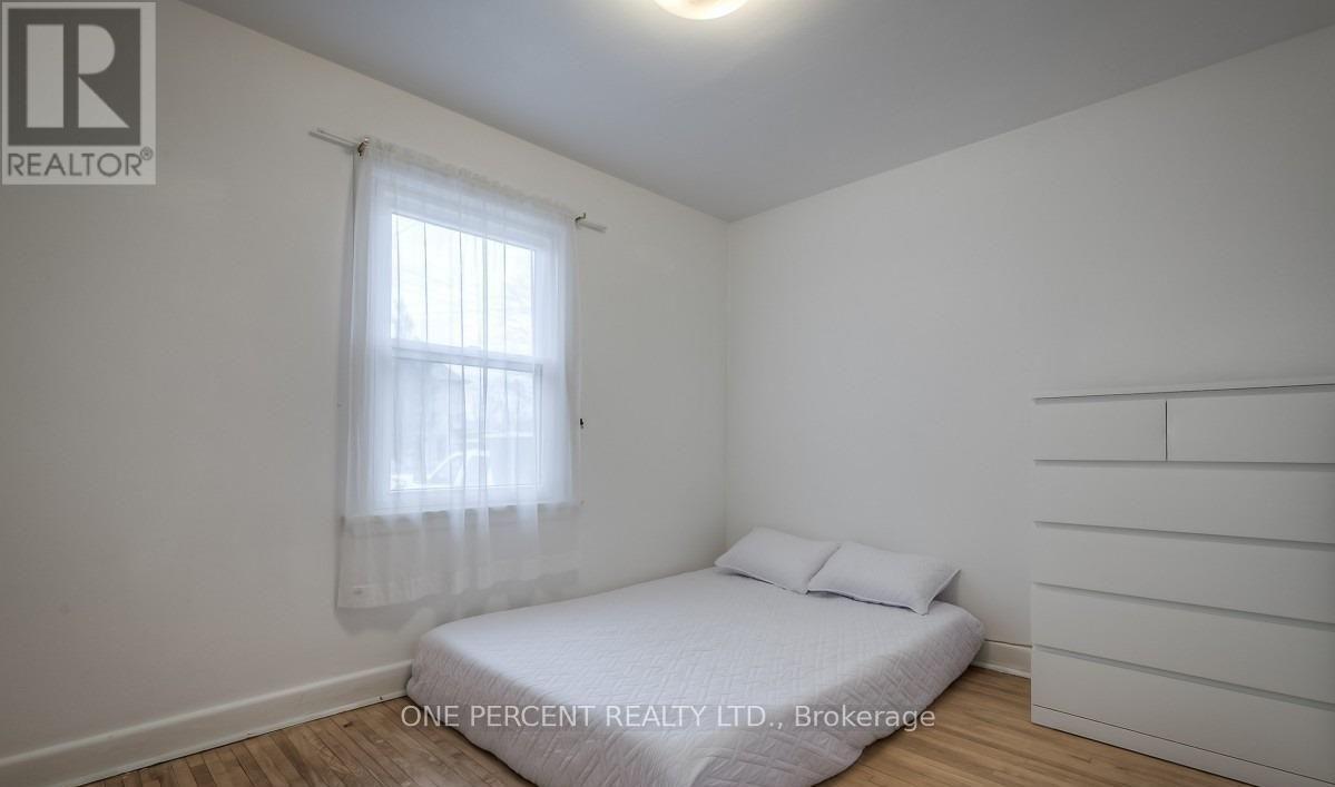 35 Lamont Avenue, Toronto, Ontario  M1S 1A8 - Photo 8 - E13176408
