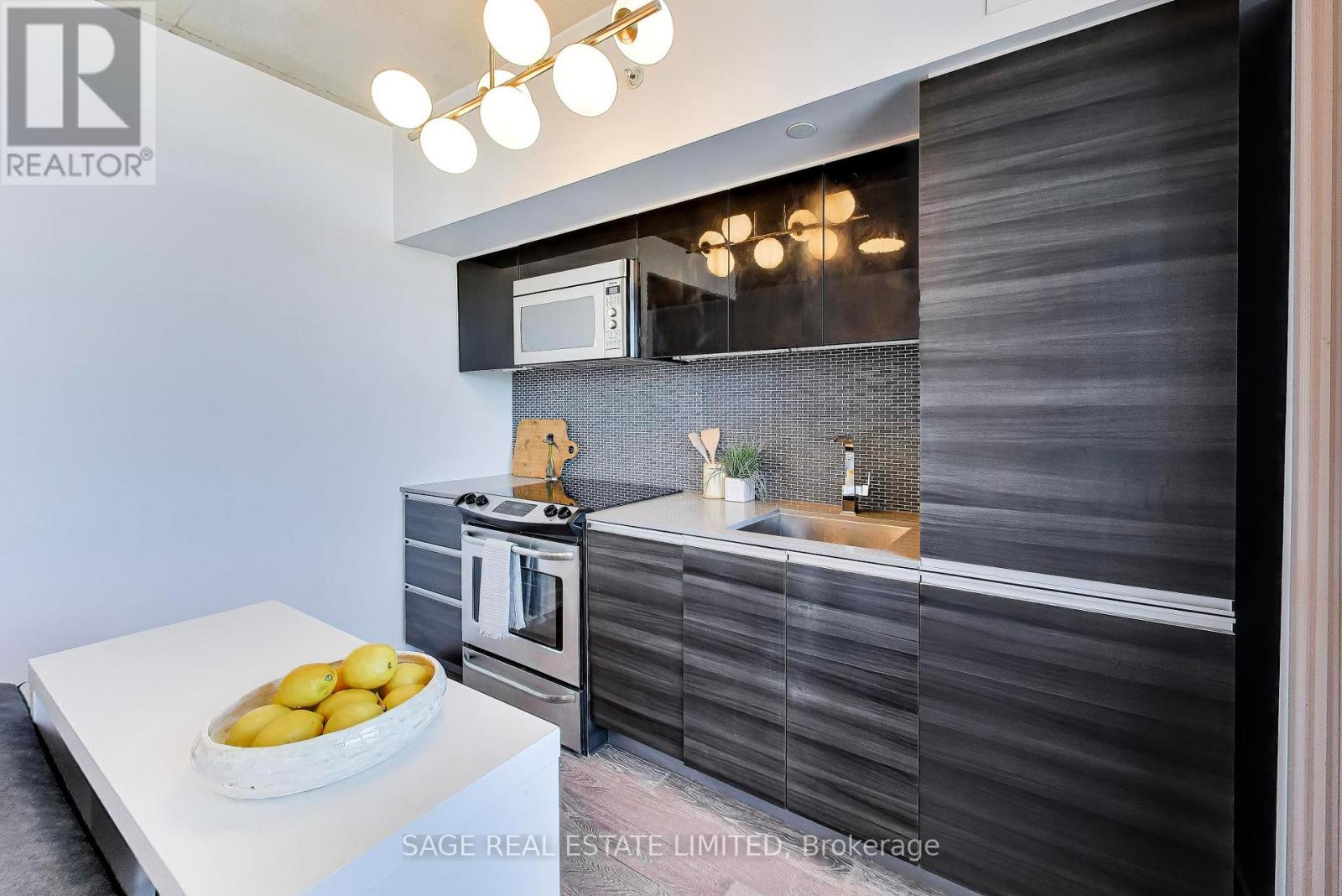 726 - 1190 Dundas Street E, Toronto, Ontario  M4M 0C5 - Photo 10 - E13176444