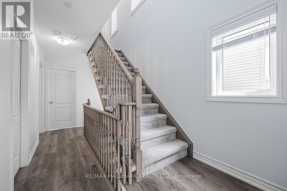 2496 Rosedrop Path, Oshawa, Ontario  L1L 0K6 - Photo 17 - E13176508