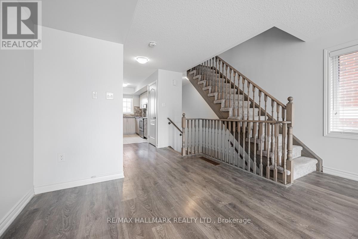 2496 Rosedrop Path, Oshawa, Ontario  L1L 0K6 - Photo 7 - E13176508