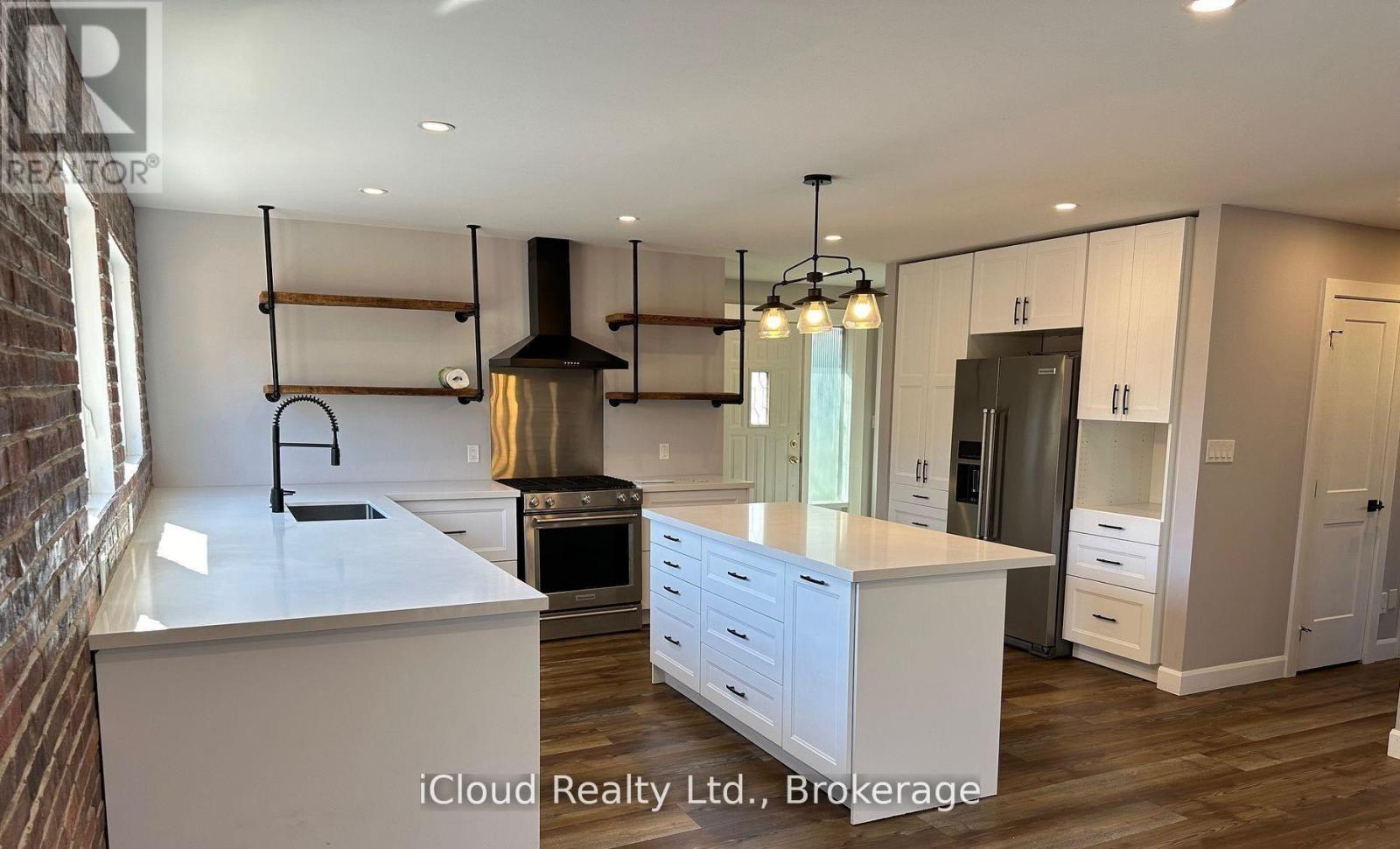 Main - 747 Glenforest Street W, Oshawa, Ontario  L1J 5E9 - Photo 4 - E13176604