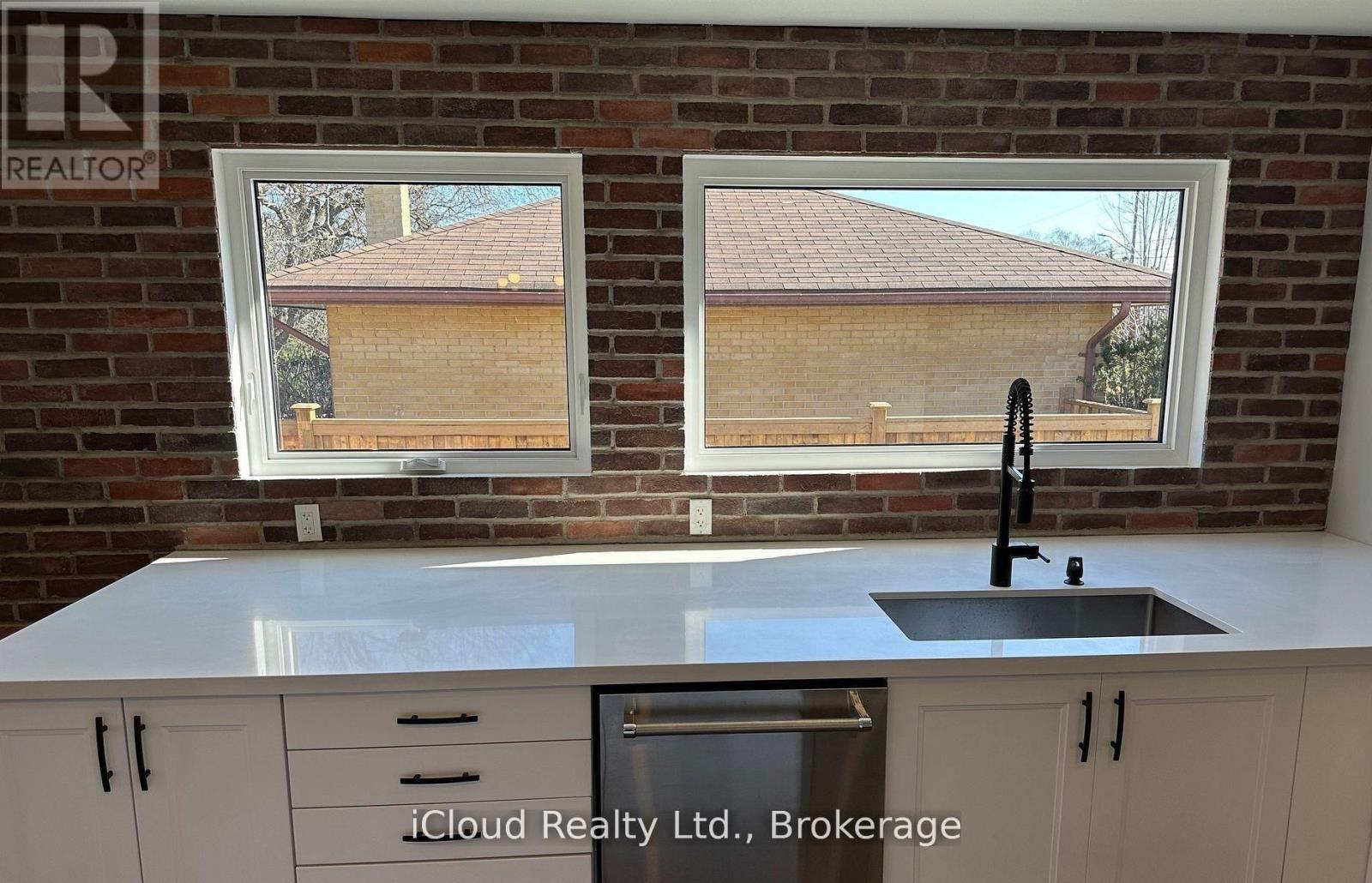 Main - 747 Glenforest Street W, Oshawa, Ontario  L1J 5E9 - Photo 6 - E13176604