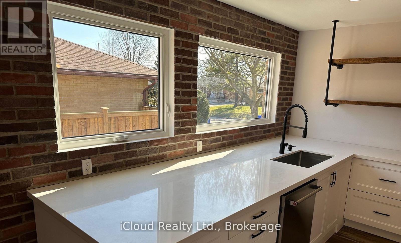 Main - 747 Glenforest Street W, Oshawa, Ontario  L1J 5E9 - Photo 7 - E13176604