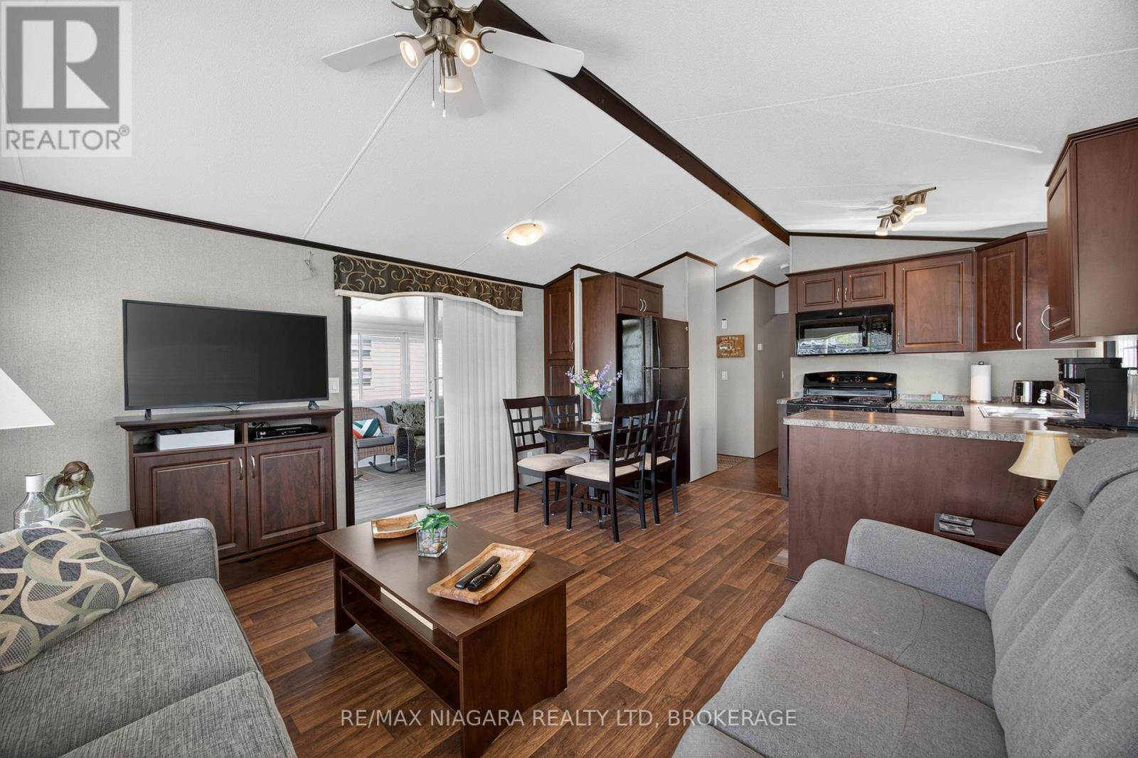 228 - 1501 Line 8 Road, Niagara-On-The-Lake, Ontario  L0S 1L0 - Photo 7 - X12407922