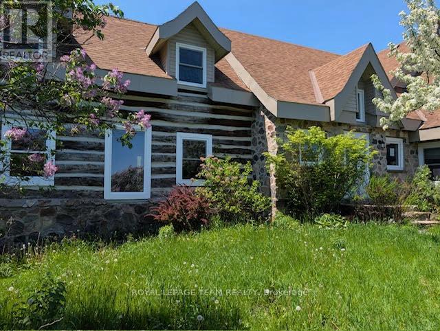 9741 Canoe Lake Road, Frontenac, Ontario  K0H 1T0 - Photo 2 - X12987412
