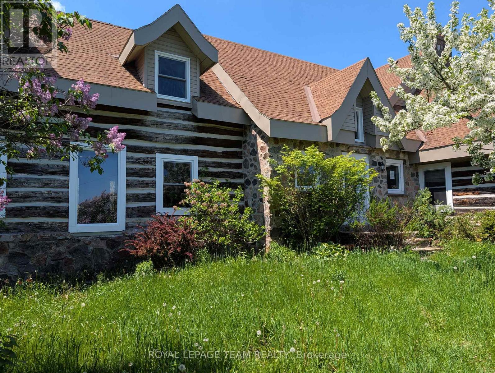 9741 Canoe Lake Road, Frontenac, Ontario  K0H 1T0 - Photo 3 - X12987412