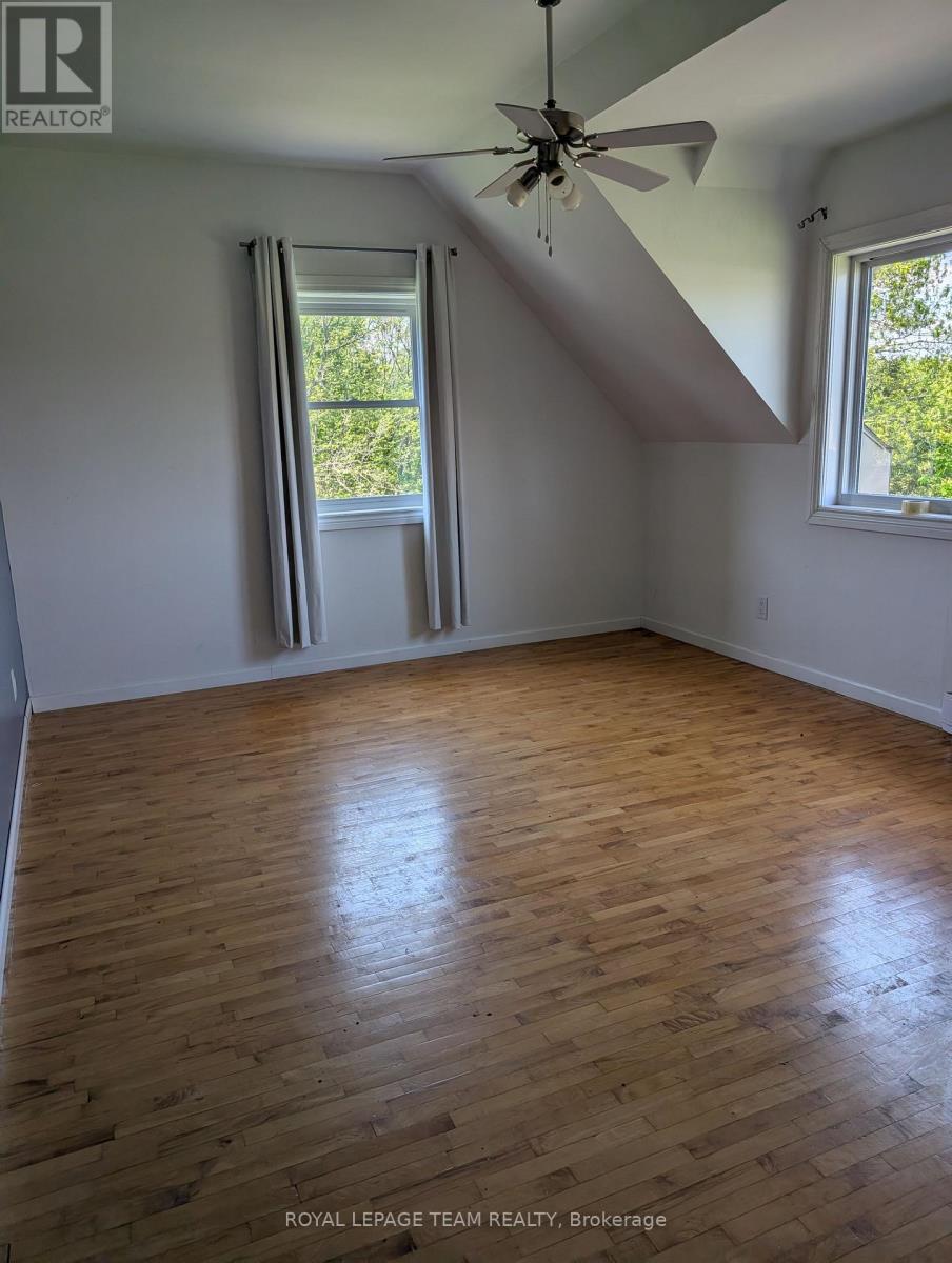 9741 Canoe Lake Road, Frontenac, Ontario  K0H 1T0 - Photo 6 - X12987412