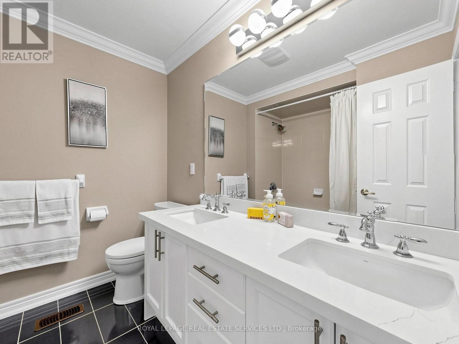 1158 Atkins Drive, Newmarket, Ontario  L3X 0A6 - Photo 35 - N13176384