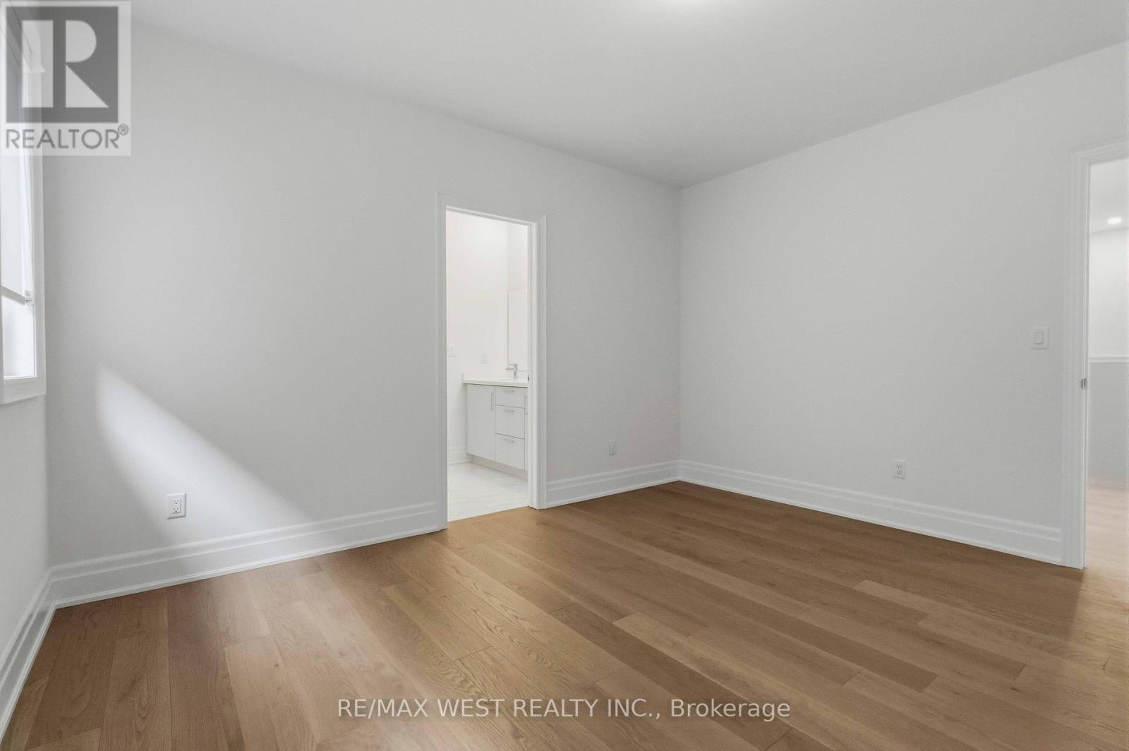 7 Saxby Farm Avenue, King, Ontario  L7B 1K5 - Photo 17 - N13176548