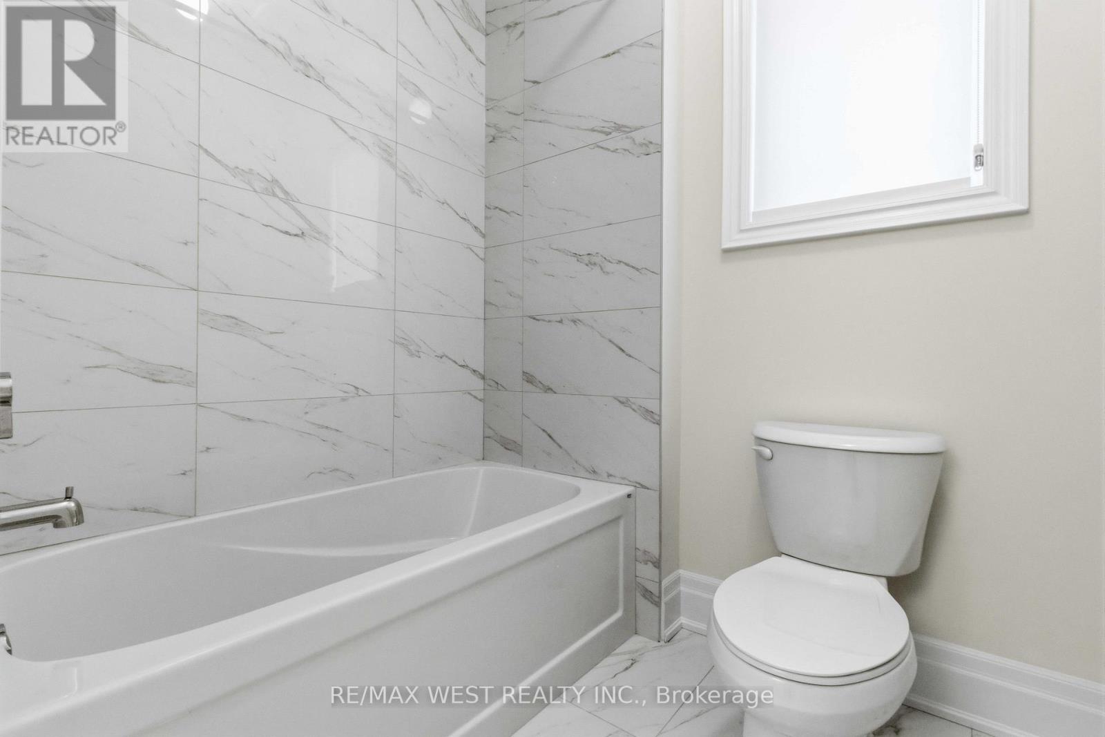 7 Saxby Farm Avenue, King, Ontario  L7B 1K5 - Photo 18 - N13176548