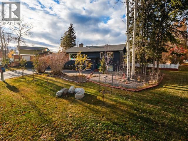 68 Klondike Road, Whitehorse, Yukon Y1A 3M1 - Photo 1 - 17177