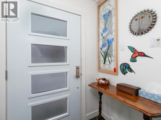 68 Klondike Road, Whitehorse, Yukon Y1A 3M1 - Photo 10 - 17177