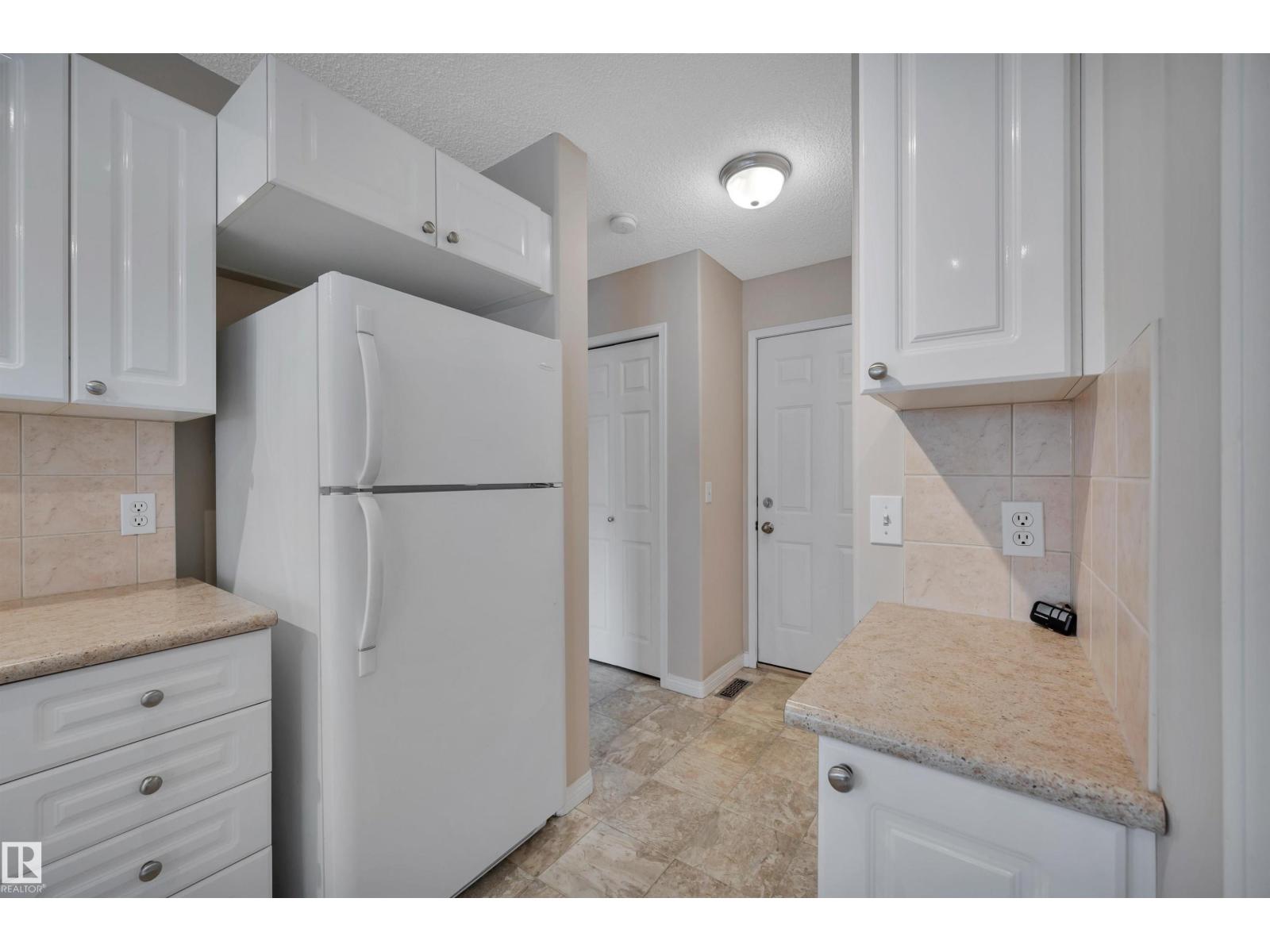 #54 155 Crocus Cr, Sherwood Park, Alberta  T8H 2M4 - Photo 18 - E4490030