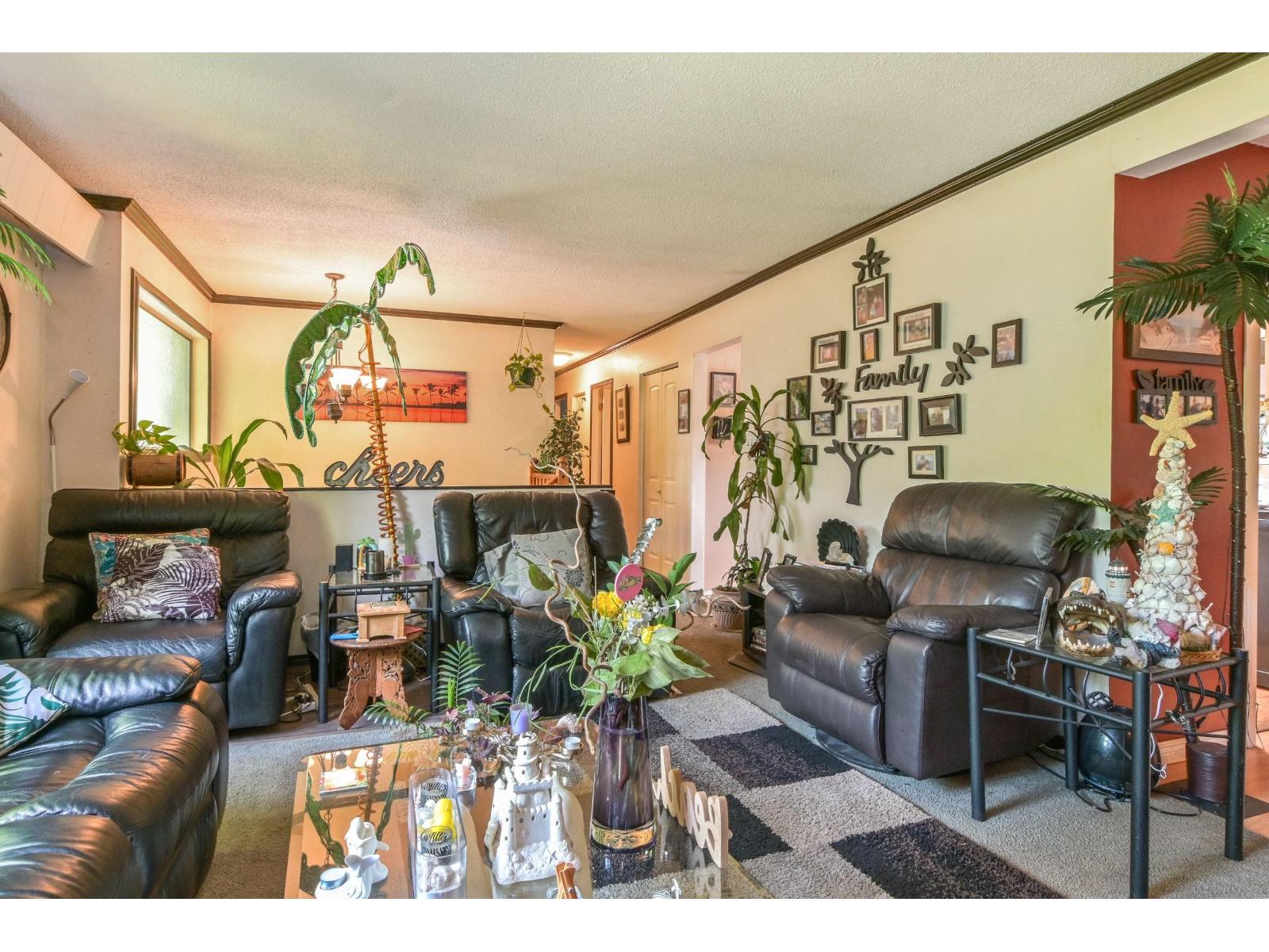 31868 Carlsrue Avenue, Abbotsford, British Columbia  V2T 2J6 - Photo 5 - R3127544