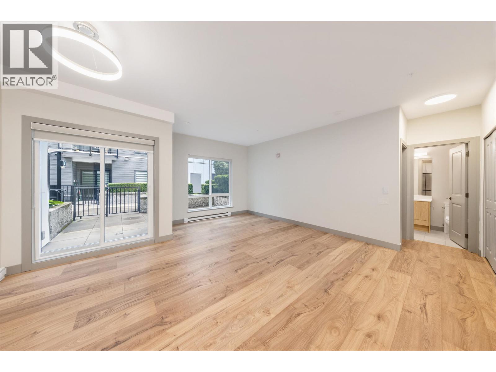 208 6968 Royal Oak Avenue, Burnaby, British Columbia  V5J 4J2 - Photo 13 - R3127802