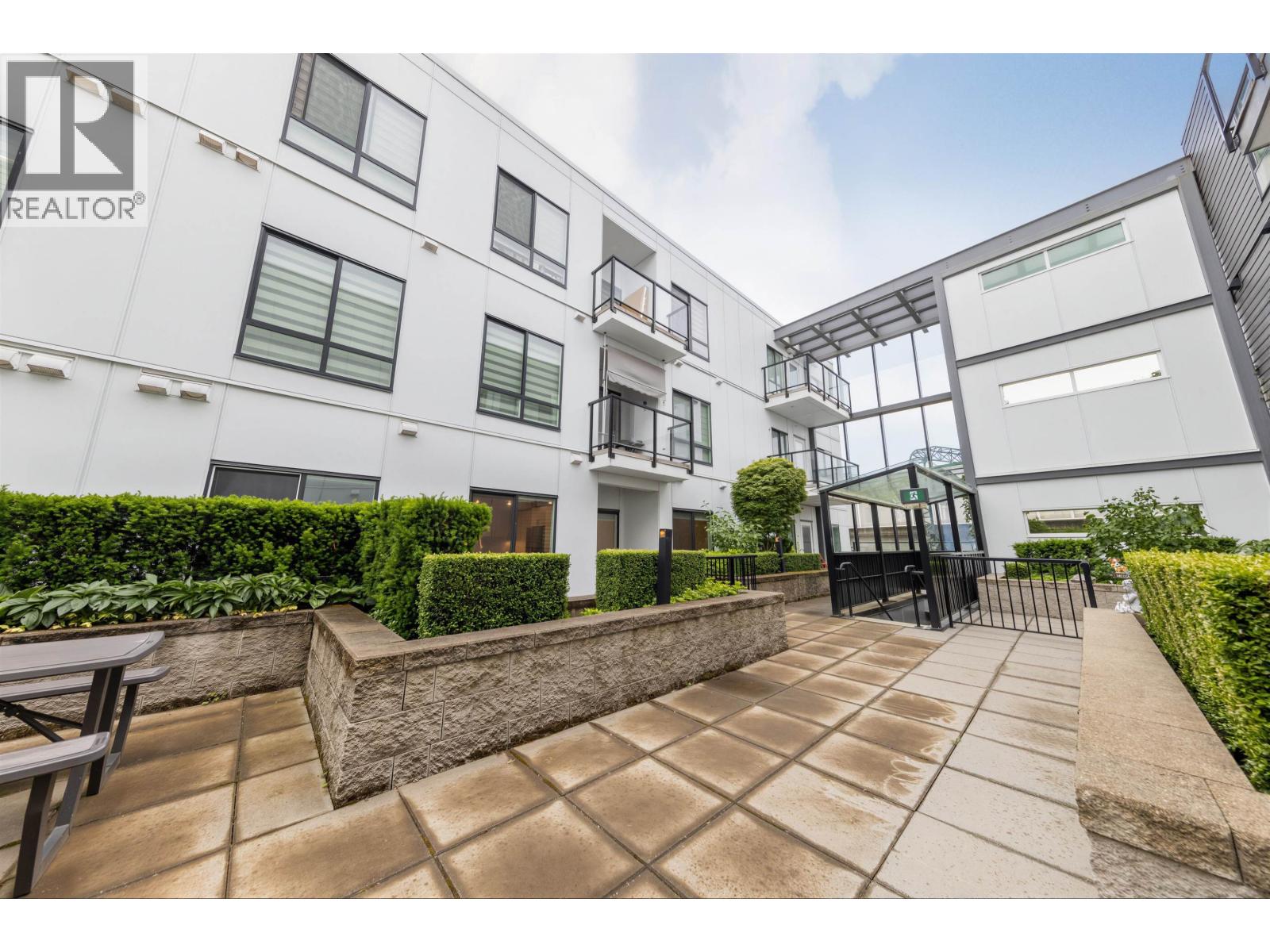 208 6968 Royal Oak Avenue, Burnaby, British Columbia  V5J 4J2 - Photo 24 - R3127802