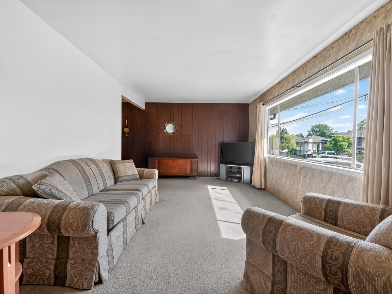 7747 127 Street, Surrey, British Columbia  V3W 4B1 - Photo 3 - R3127645