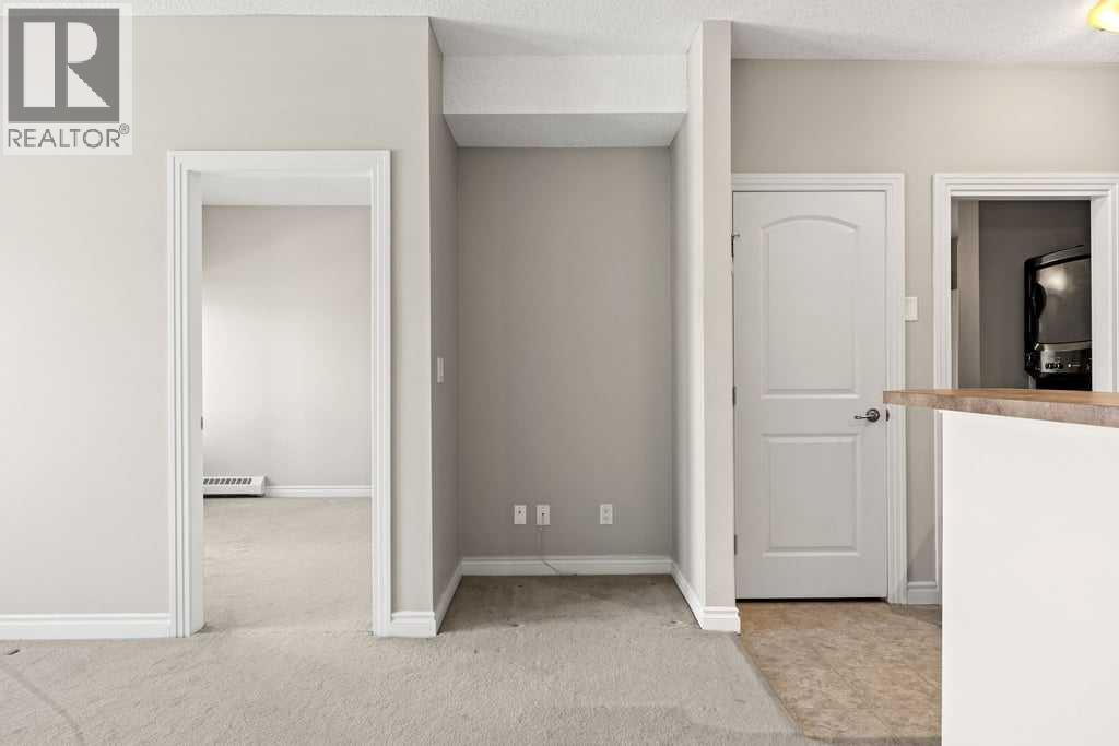 122, 60 Royal Oak Plaza NW, Calgary, Alberta  T3K 5Z1 - Photo 11 - A2299411