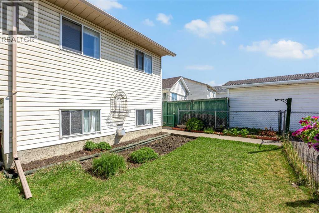 316 Coventry Close NE, Calgary, Alberta  T3K 4C5 - Photo 33 - A2306059