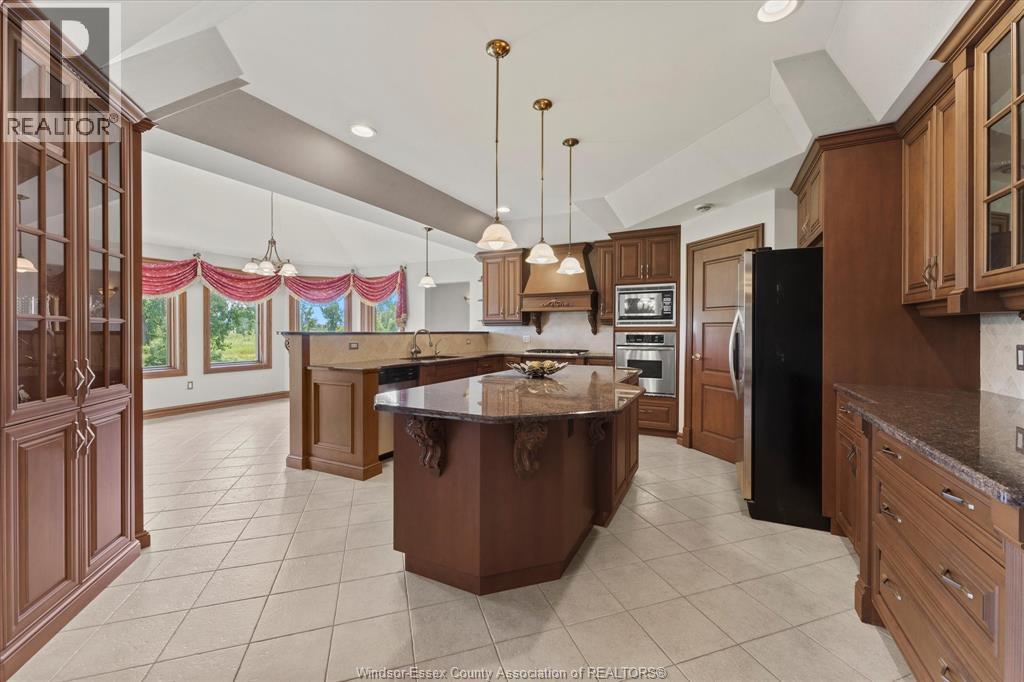 210 Mersea 3, Leamington, Ontario  N8H 3V5 - Photo 12 - 26012219
