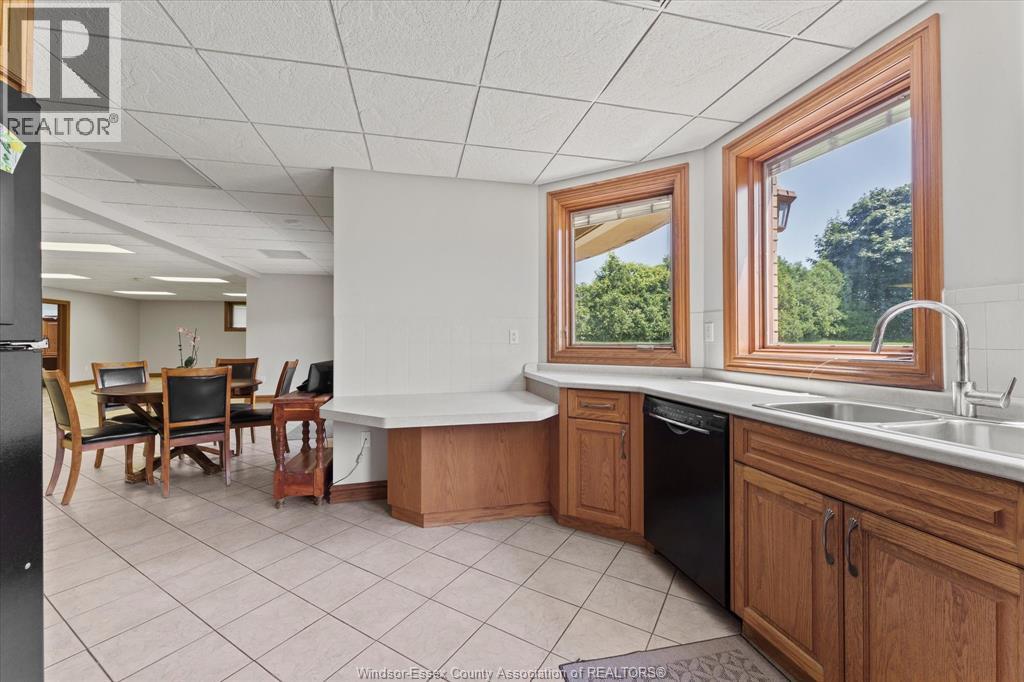 210 Mersea 3, Leamington, Ontario  N8H 3V5 - Photo 27 - 26012219