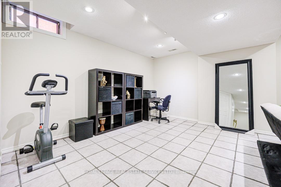 5726 Tayside Crescent, Mississauga, Ontario  L5M 5J4 - Photo 29 - W13174326