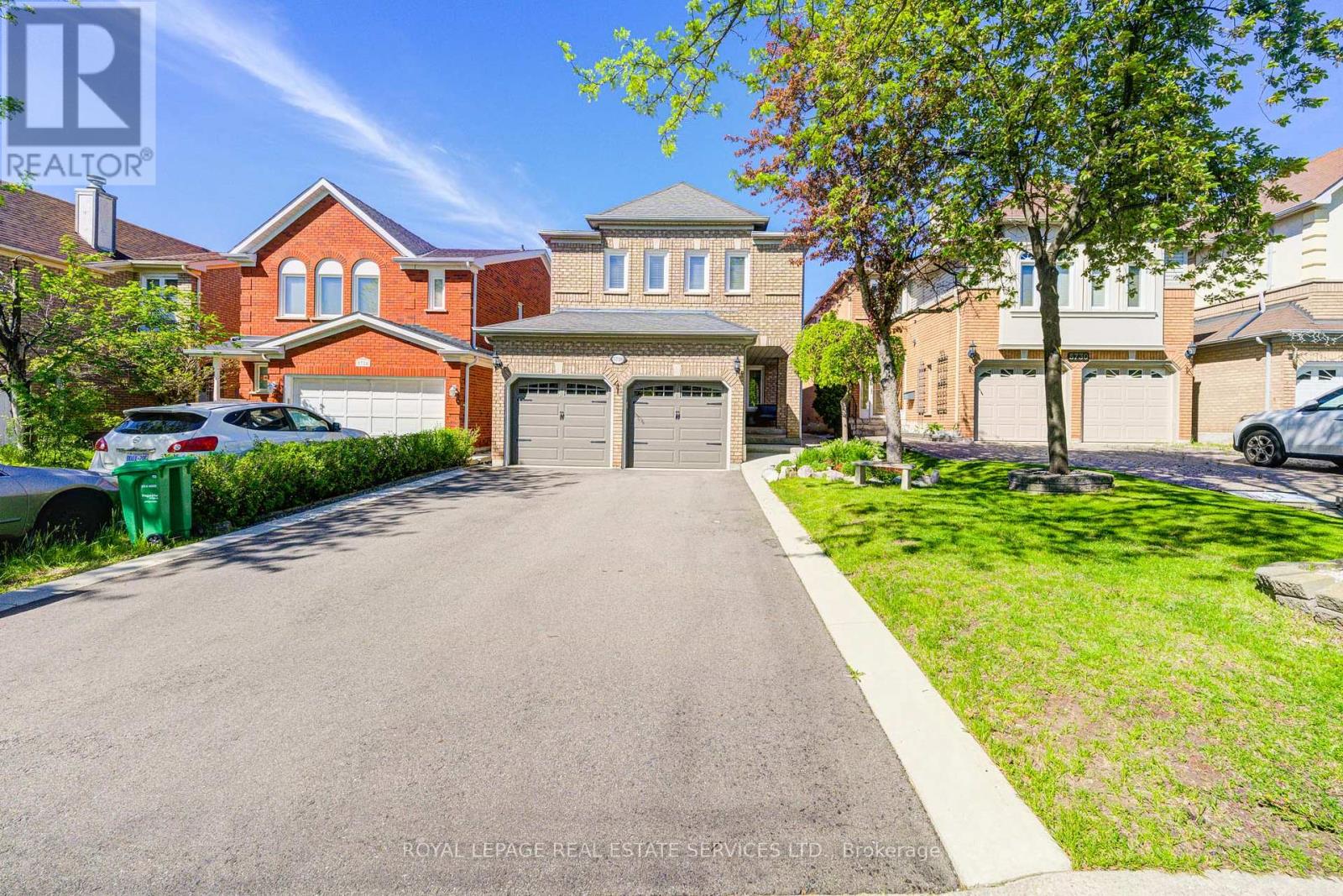 5726 Tayside Crescent, Mississauga, Ontario  L5M 5J4 - Photo 2 - W13174326
