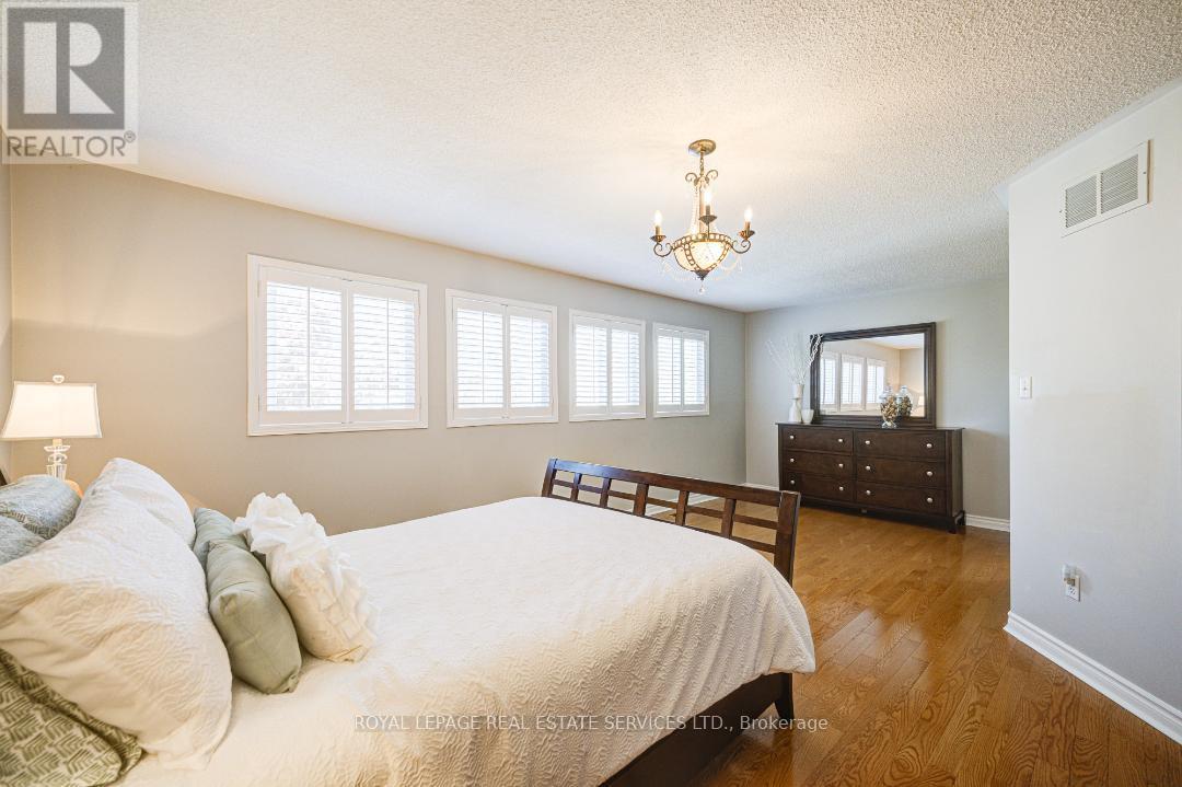 5726 Tayside Crescent, Mississauga, Ontario  L5M 5J4 - Photo 17 - W13174326