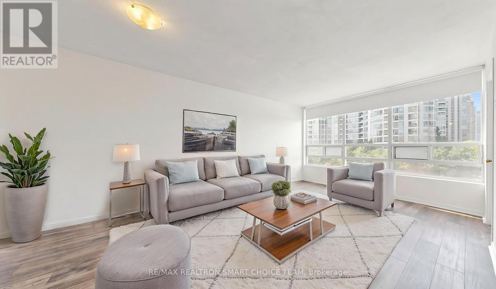 504 - 50 Kingsbridge Garden Circle, Mississauga, Ontario  L5R 1Y2 - Photo 10 - W13176492