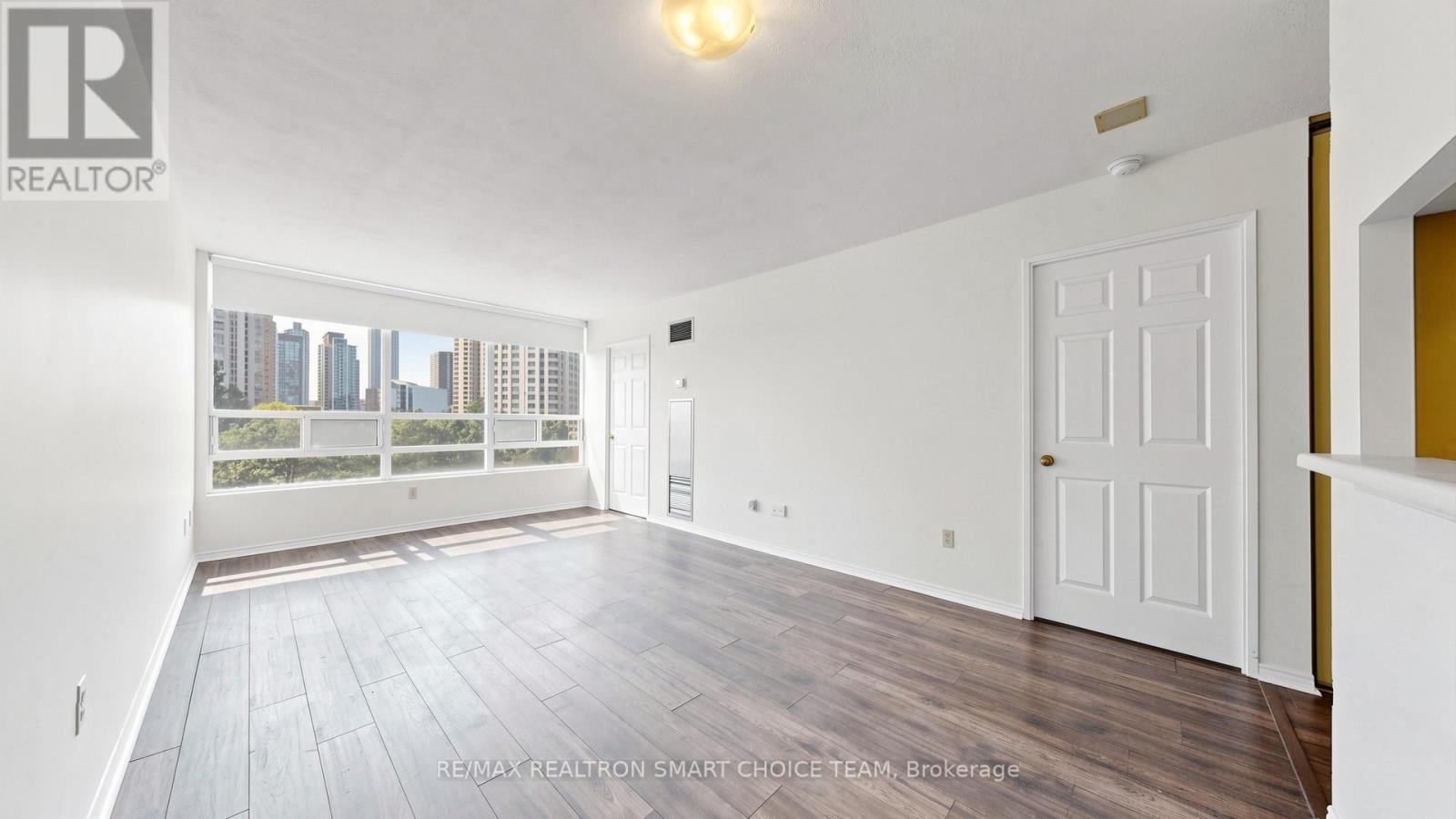 504 - 50 Kingsbridge Garden Circle, Mississauga, Ontario  L5R 1Y2 - Photo 11 - W13176492