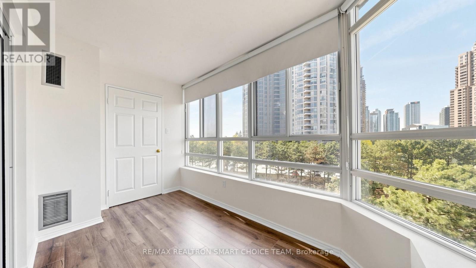 504 - 50 Kingsbridge Garden Circle, Mississauga, Ontario  L5R 1Y2 - Photo 27 - W13176492