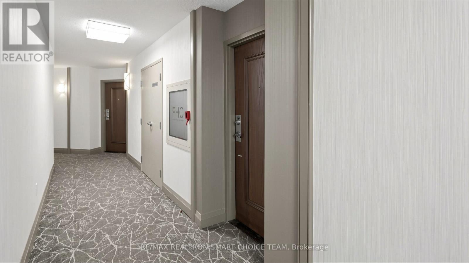 504 - 50 Kingsbridge Garden Circle, Mississauga, Ontario  L5R 1Y2 - Photo 8 - W13176492