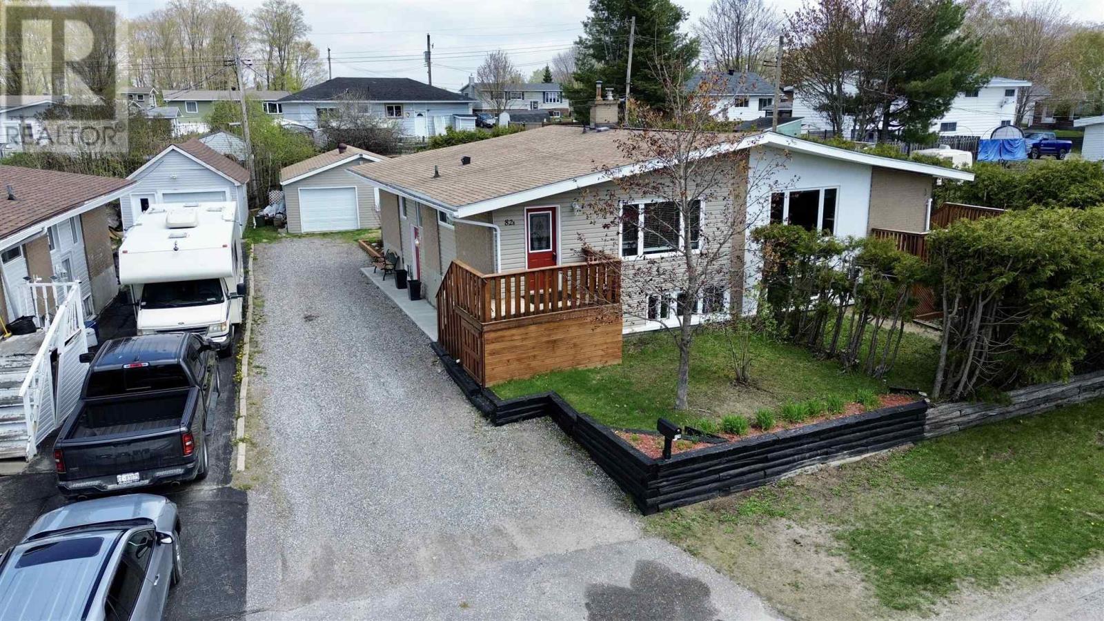 82b Axmith Ave, Elliot Lake, Ontario  P5A 1B8 - Photo 36 - SM261187