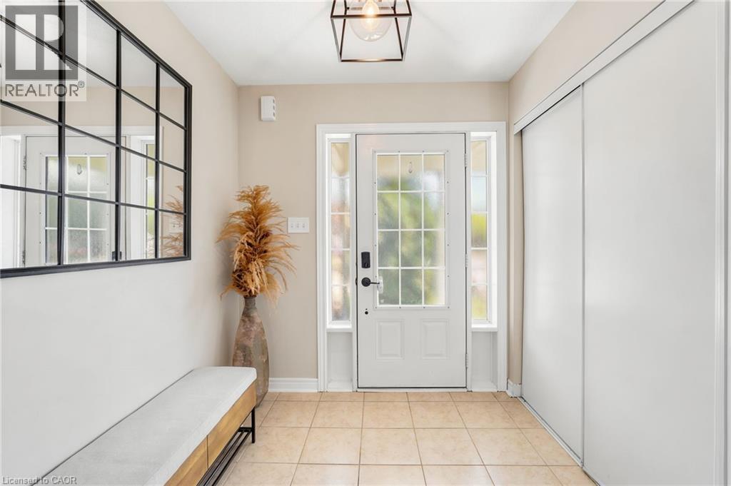 49 Blue Sky Trail, Waterdown, Ontario  L7L 1Z7 - Photo 4 - 40833705