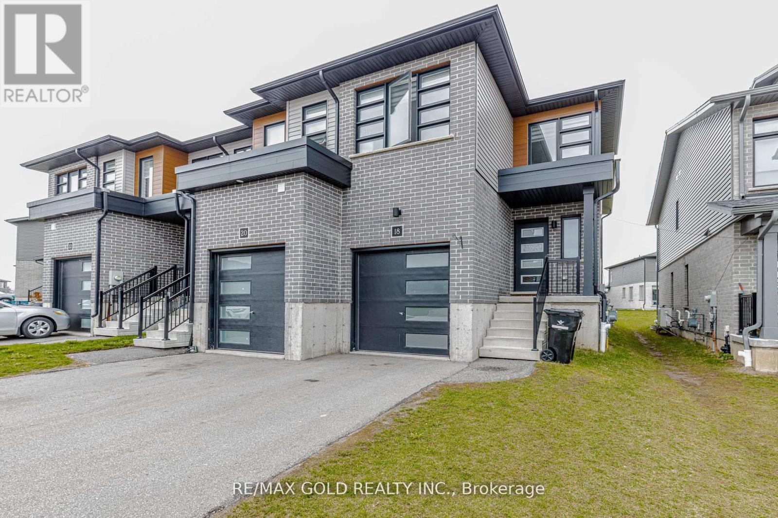 18 Wilkinson Avenue, Cambridge, Ontario  N1S 0C5 - Photo 3 - X13176486