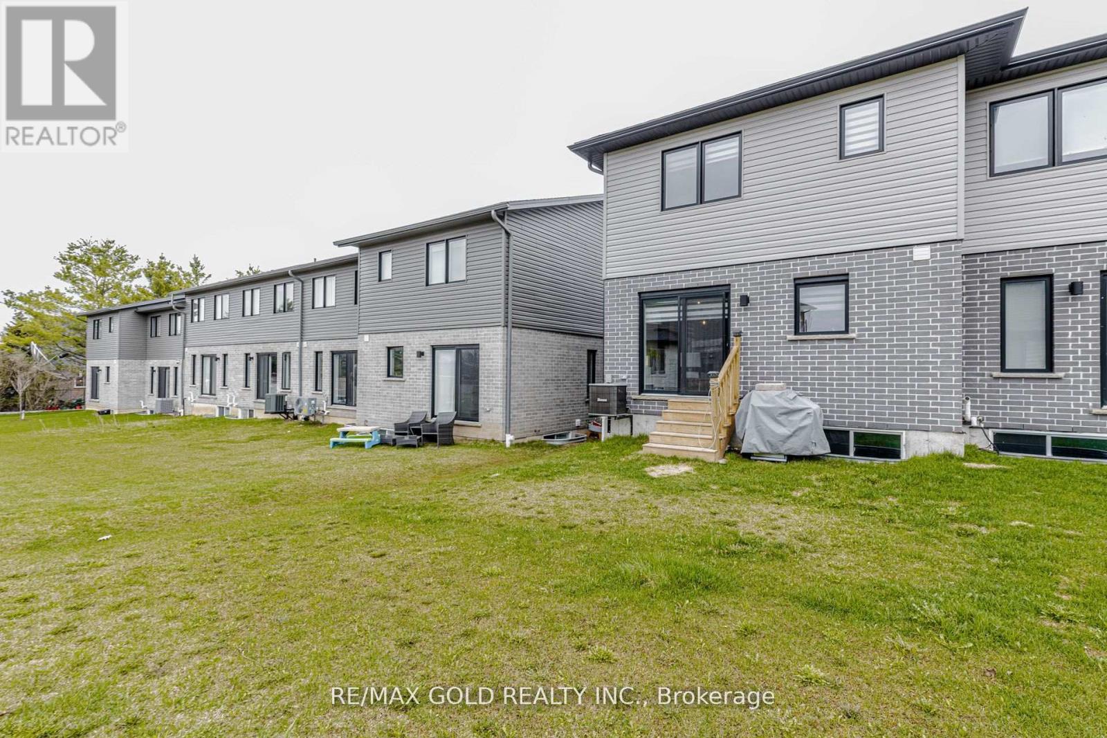 18 Wilkinson Avenue, Cambridge, Ontario  N1S 0C5 - Photo 49 - X13176486