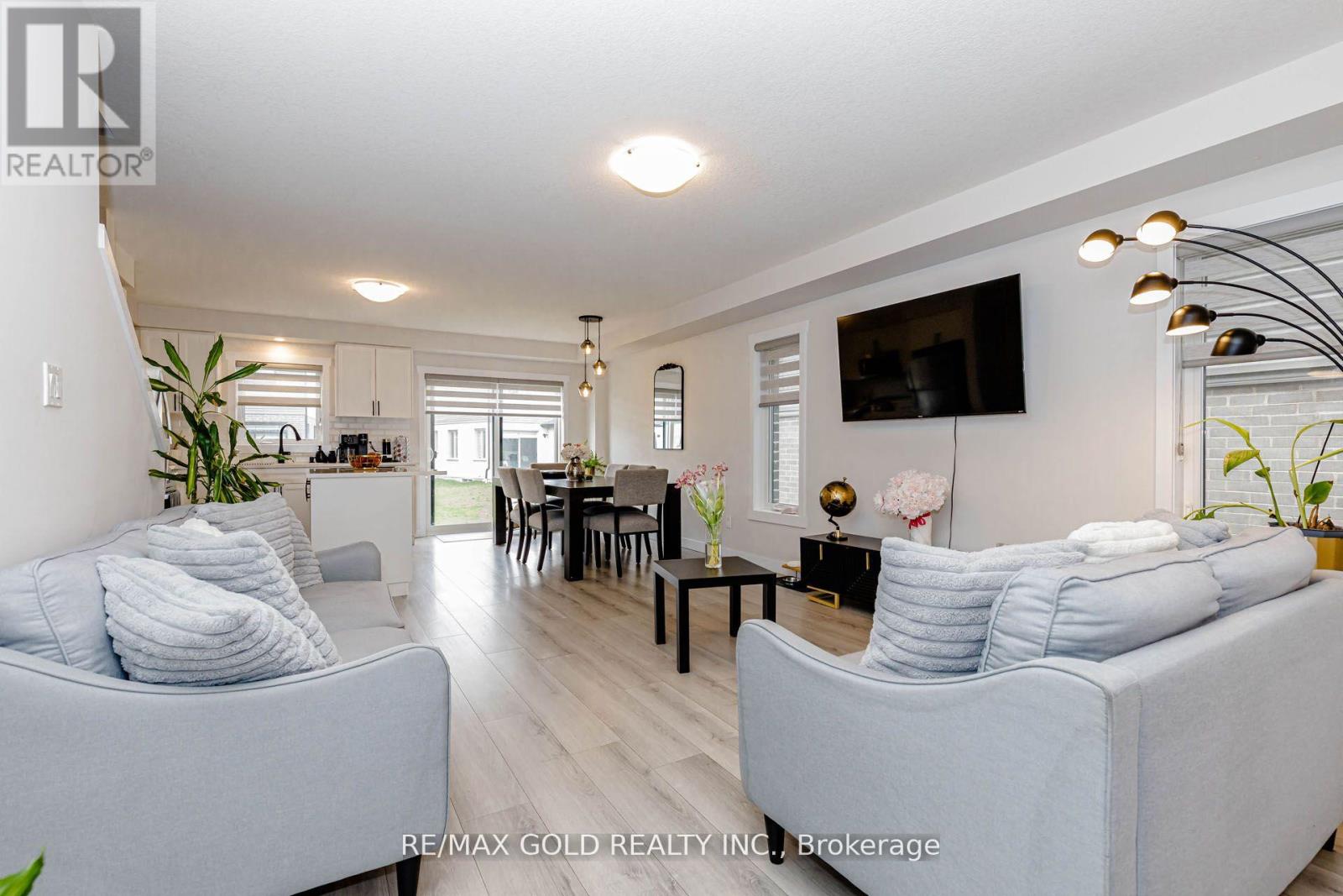 18 Wilkinson Avenue, Cambridge, Ontario  N1S 0C5 - Photo 8 - X13176486