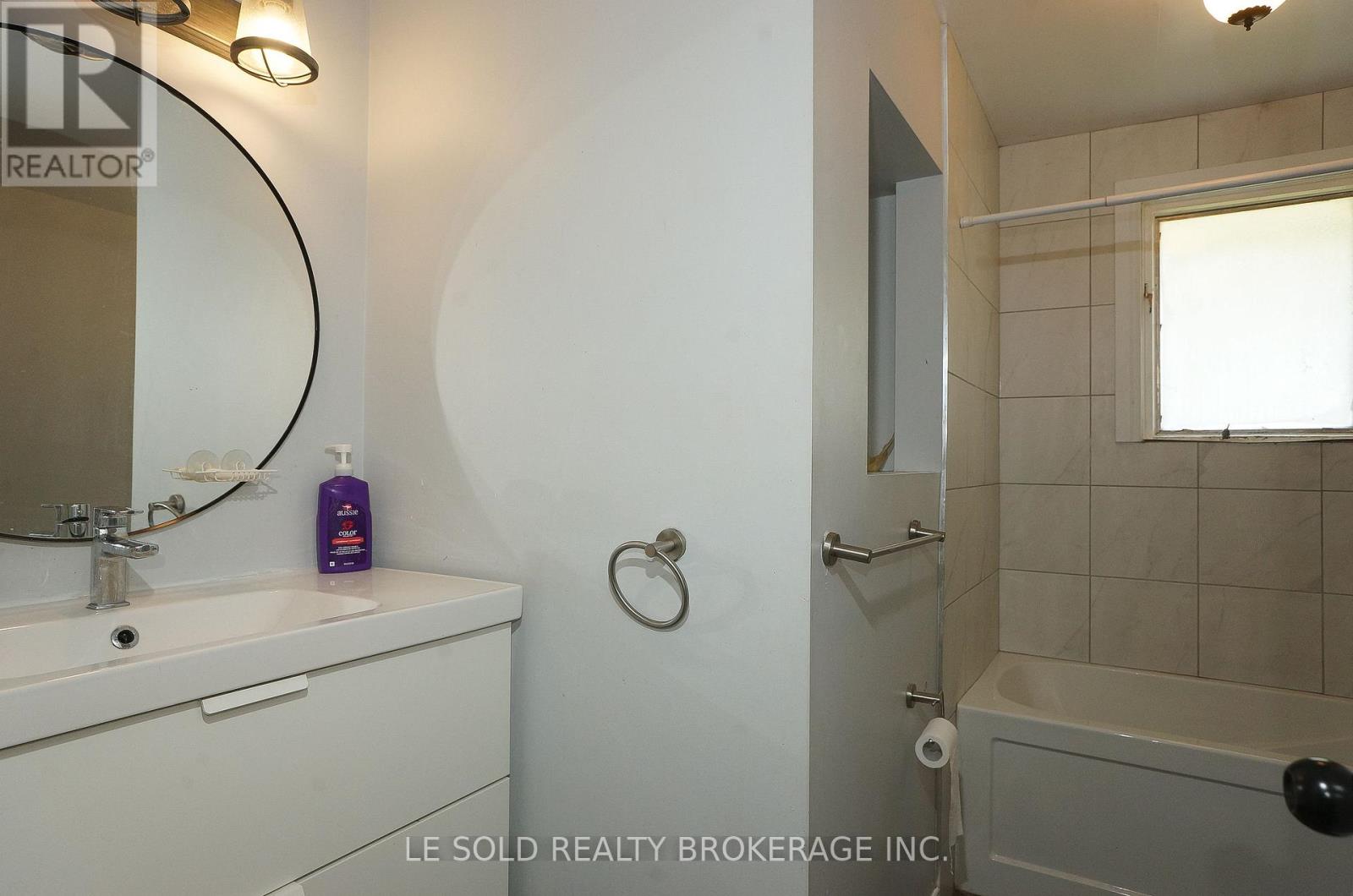 Upper Unit - 1653 Milestone Road, London North, Ontario  N5X 2E8 - Photo 12 - X13176546