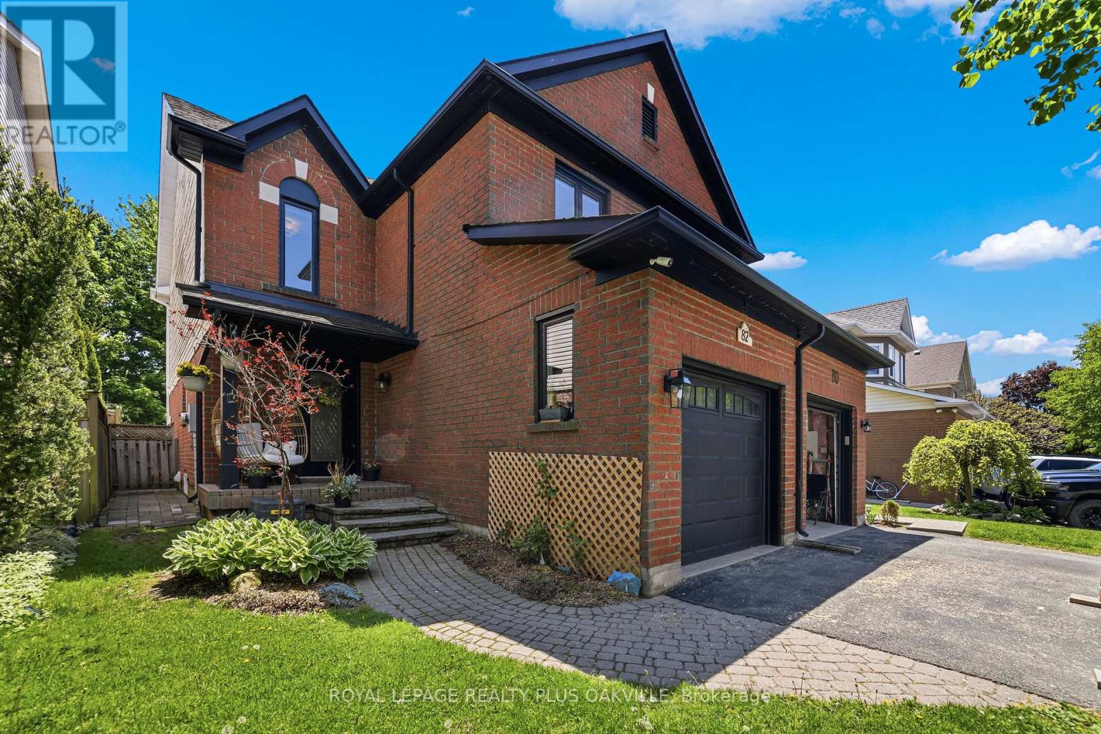 82 Fellowes Crescent, Hamilton, Ontario  L8B 0M1 - Photo 2 - X13176624