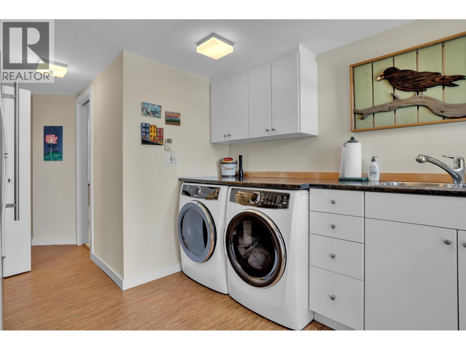 901 Calverhall Street, North Vancouver, British Columbia  V7L 1Y1 - Photo 22 - R3127473