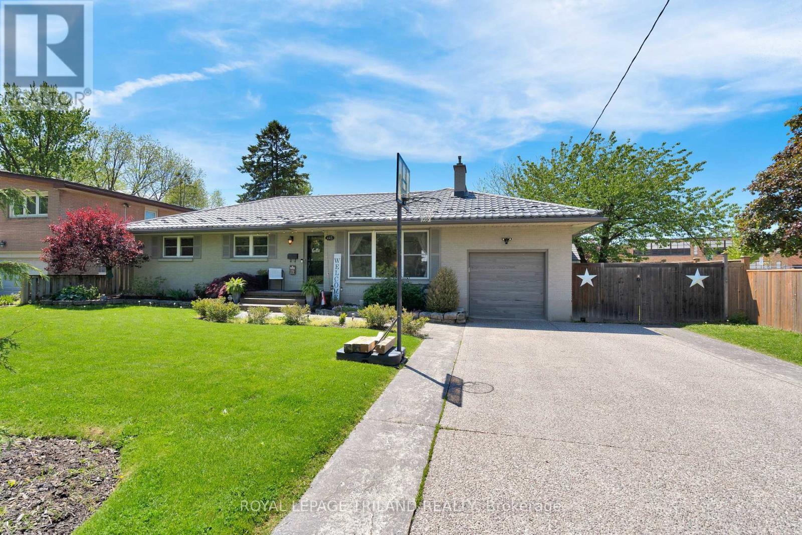 445 Ridout Street S, London South, Ontario  N6C 4A3 - Photo 2 - X13176656