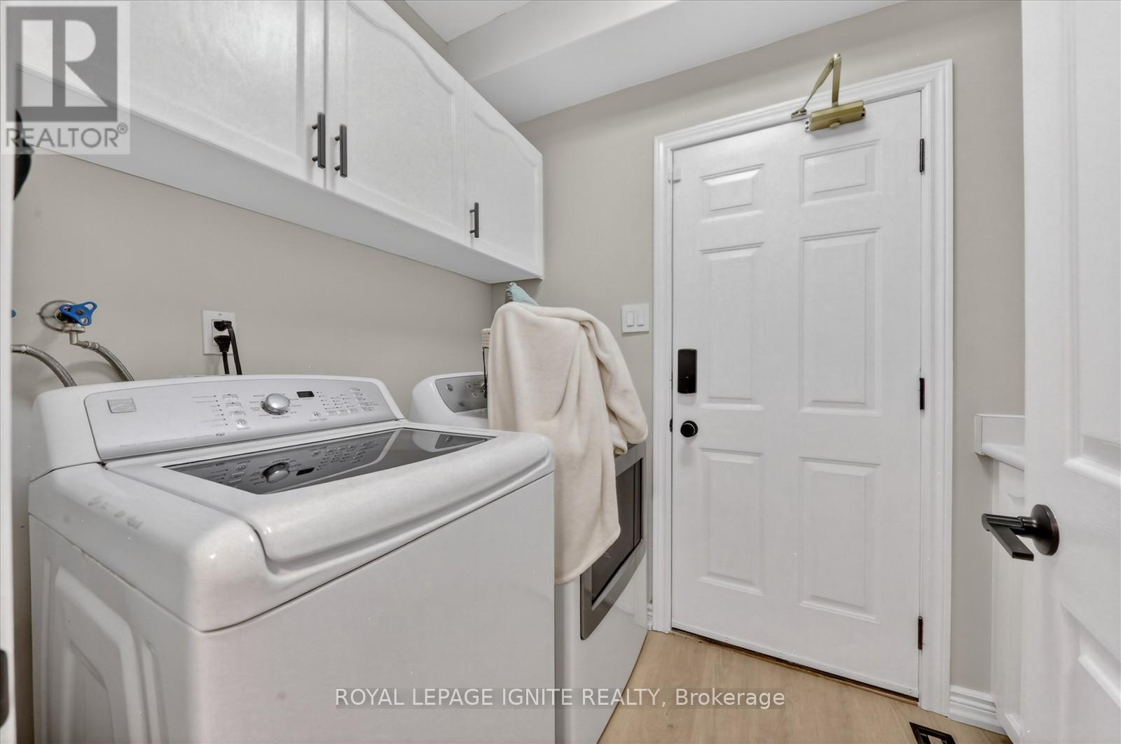 885 Baylawn Drive, Pickering, Ontario  L1X 2N7 - Photo 21 - E13176392