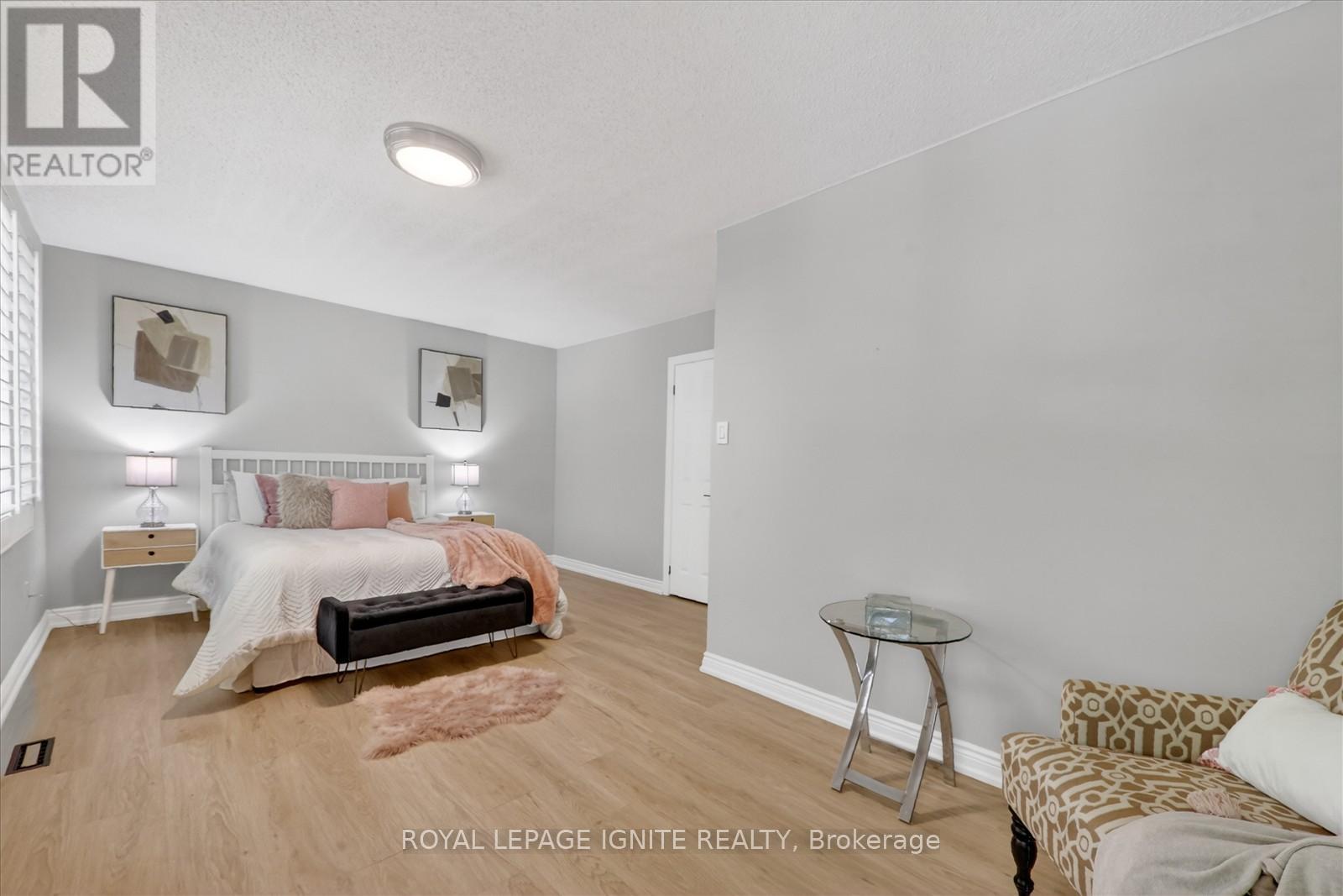 885 Baylawn Drive, Pickering, Ontario  L1X 2N7 - Photo 33 - E13176392