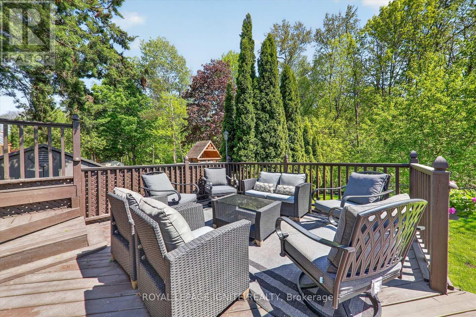 885 Baylawn Drive, Pickering, Ontario  L1X 2N7 - Photo 47 - E13176392